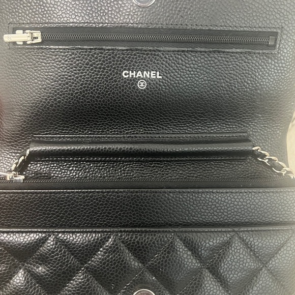 Chanel WOC SHW - Picture 2 of 14